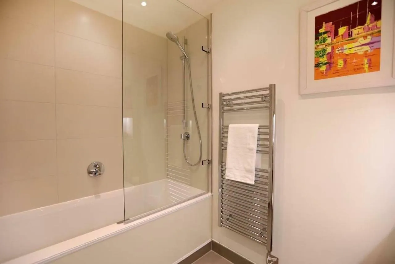 Luxurious, Central 1 Bed In Quartermile - Parking Apartment Edinburgh 0*,  United Kingdom